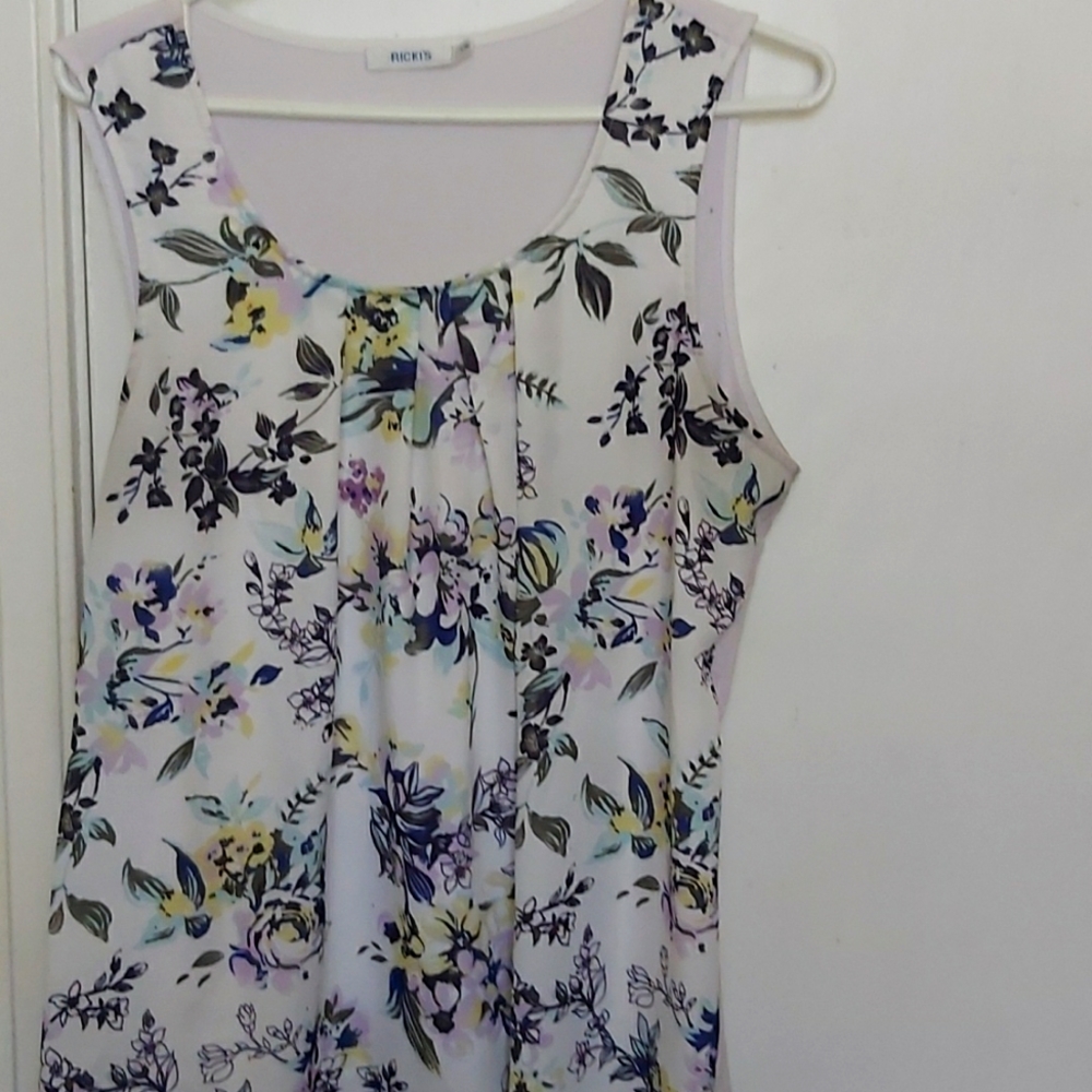 (#5)  Flowered top